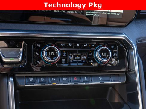 New 2026 GMC Sierra 2500 Denali w/ Denali Reserve Package image 13