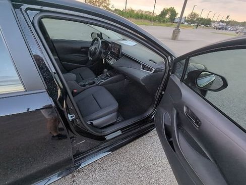 Used 2026 Toyota Corolla LE image 3