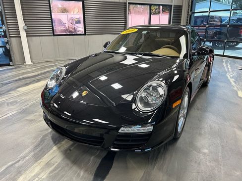 Used 2009 Porsche 911 Carrera RWD image 3