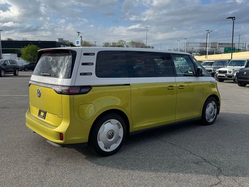 Used 2025 Volkswagen ID. Buzz 1st Edition image 6