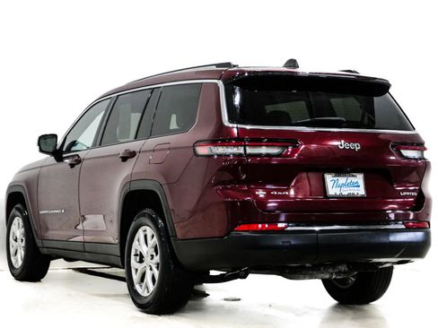 Used 2023 Jeep Grand Cherokee L Limited image 9