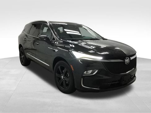 Used 2023 Buick Enclave Essence w/ Experience Buick Package image 3
