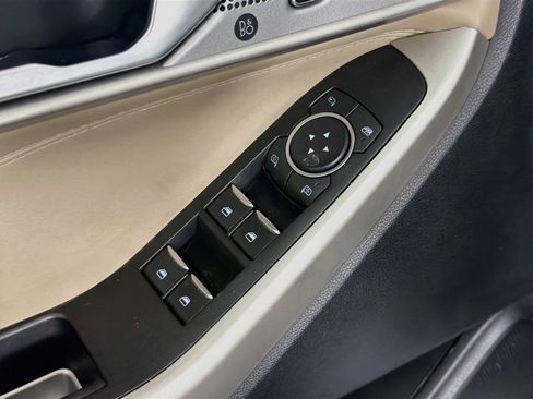 Used 2022 Ford Explorer Limited RWD image 15