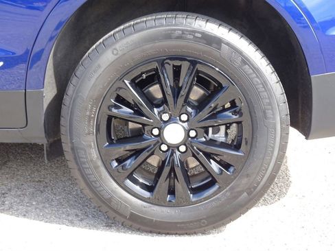 Certified 2023 Cadillac XT5 Premium Luxury w/ LPO, Floor Liner Package image 23