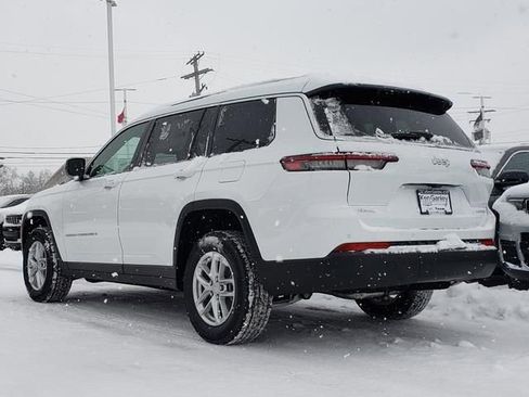 New 2025 Jeep Grand Cherokee L Laredo image 3
