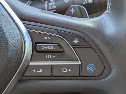 Used 2023 INFINITI QX55 Essential image 27