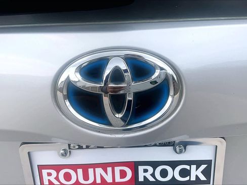 Used 2017 Toyota Prius V Four image 29