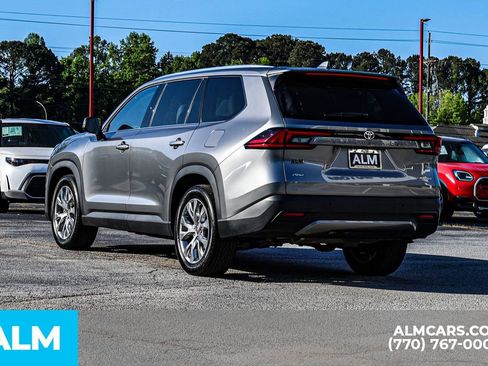 Used 2026 Toyota Grand Highlander AWD image 7