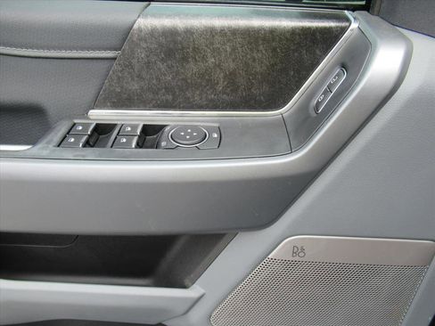 Used 2021 Ford F150 XLT w/ Equipment Group 302A High image 21