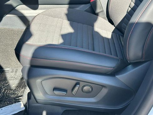 New 2026 Ford Explorer ST-Line w/ ST-Line Street Pack image 12