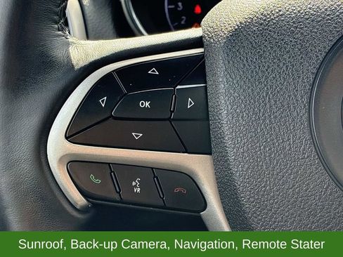 Used 2018 Jeep Grand Cherokee Altitude image 22