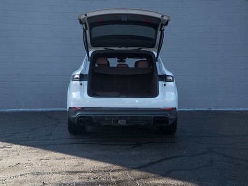 Certified 2023 Porsche Cayenne image 14