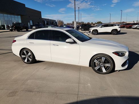 Used 2022 Mercedes-Benz C 300 Sedan image 5