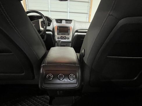 Used 2014 GMC Acadia SLE AWD/4WD image 5