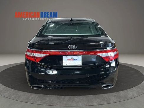 Used 2013 Hyundai Azera w/ Technology Pkg FWD image 4