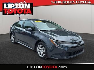 Used 2025 Toyota Corolla LE image 1