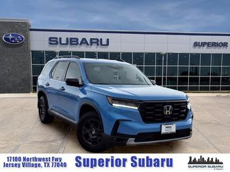 Used 2025 Honda Pilot TrailSport video 1