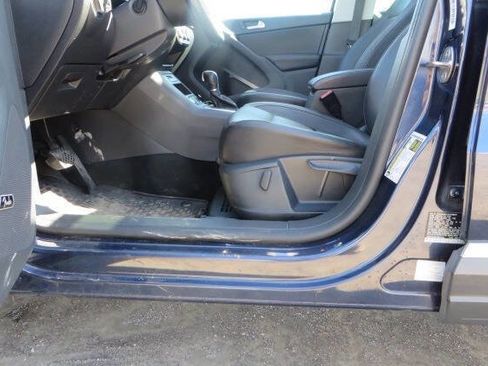 Used 2014 Volkswagen Tiguan SEL image 14