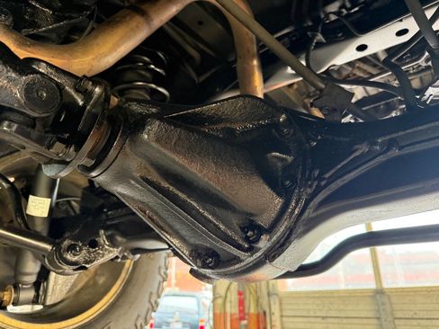 Used 2003 Lexus LX 470 4WD image 84