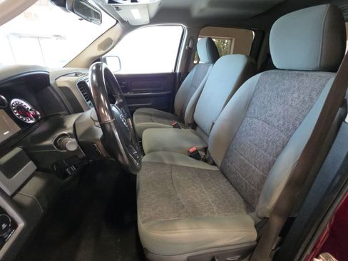 Used 2019 RAM 1500 Express w/ Wheel & Sound Group AWD/4WD image 14