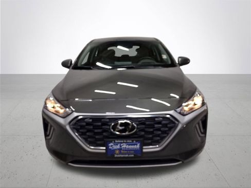Certified 2022 Hyundai Ioniq SE FWD image 5