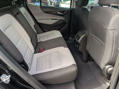 Used 2022 Chevrolet Equinox LS FWD image 26