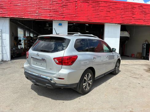 Used 2017 Nissan Pathfinder SV w/ Cargo Package FWD image 4