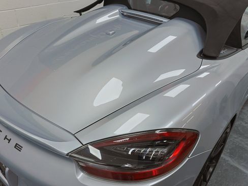 Used 2016 Porsche Boxster Spyder image 55