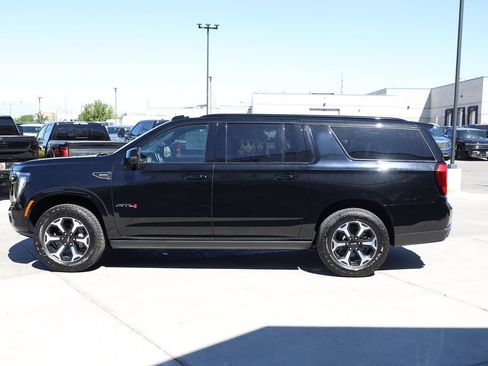 New 2026 GMC Yukon XL AT4 w/ AT4 Premium Plus Package AWD/4WD image 3