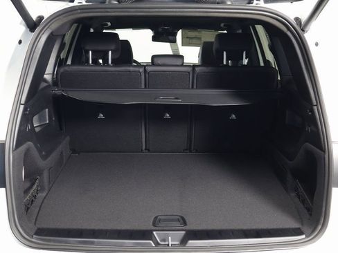 New 2026 Mercedes-Benz GLB 250 image 8