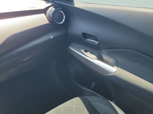 Used 2020 Nissan Kicks SV FWD image 13