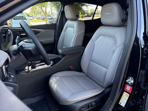 New 2026 Buick Envista Avenir FWD image 13