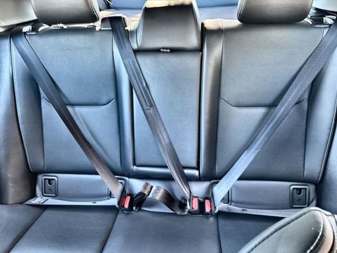 Used 2025 Toyota Prius XLE image 30