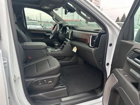 New 2026 GMC Sierra 1500 Denali w/ Denali Reserve Package AWD/4WD image 26