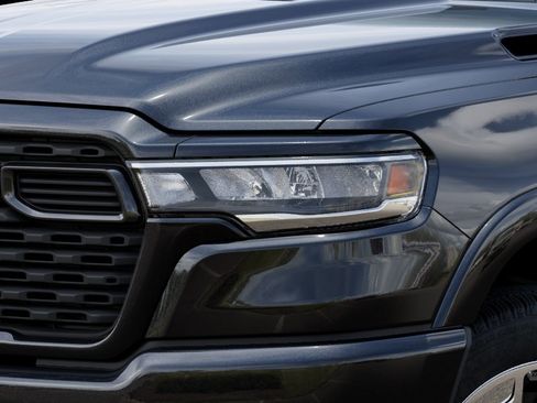 Used 2025 RAM 1500 Big Horn AWD/4WD image 10