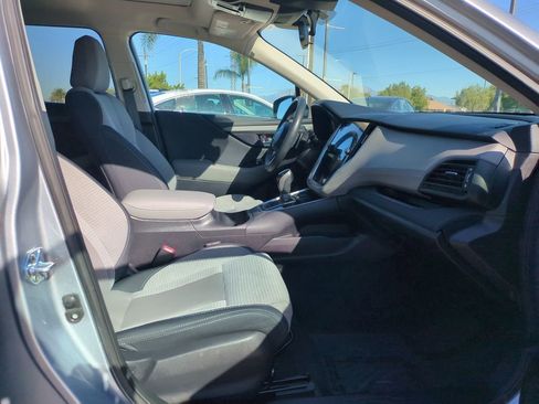 Used 2025 Subaru Outback Premium AWD/4WD image 29