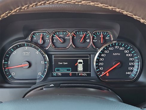 Used 2019 Chevrolet Tahoe LT w/ Luxury Package image 29