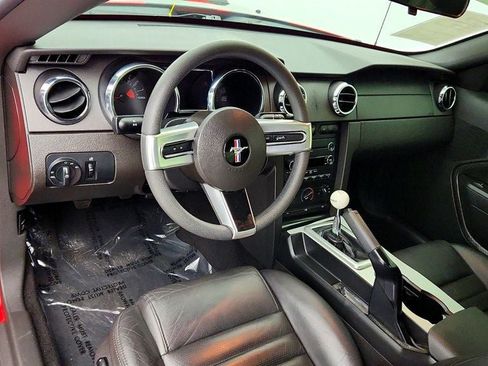 Used 2009 Ford Mustang GT RWD image 12