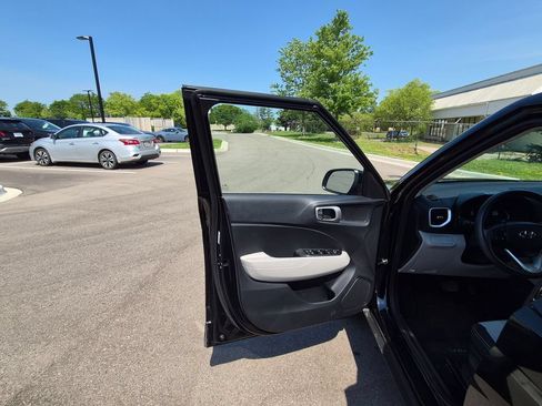 Certified 2023 Hyundai Venue SEL w/ Cargo Package FWD image 14