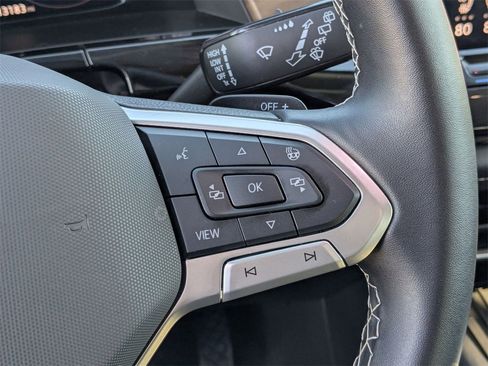 Used 2025 Volkswagen Atlas SE image 20