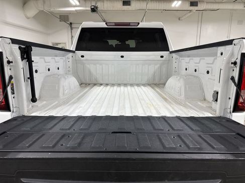 Used 2024 GMC Sierra 1500 SLT AWD/4WD image 23
