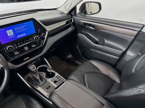 Used 2023 Toyota Highlander Limited image 27