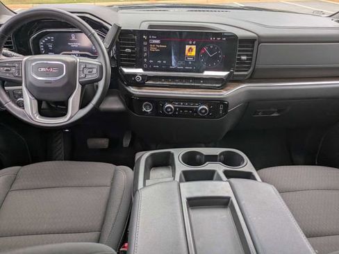 Used 2024 GMC Sierra 1500 Elevation AWD/4WD image 15