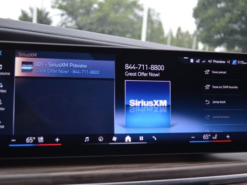 Certified 2023 BMW i7 xDrive60 AWD/4WD image 19