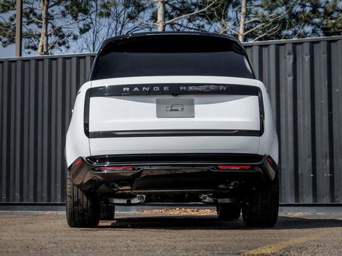 New 2025 Land Rover Range Rover SE image 7