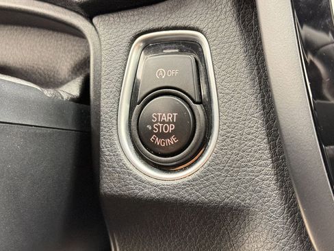 Used 2016 BMW M4 Coupe RWD image 27
