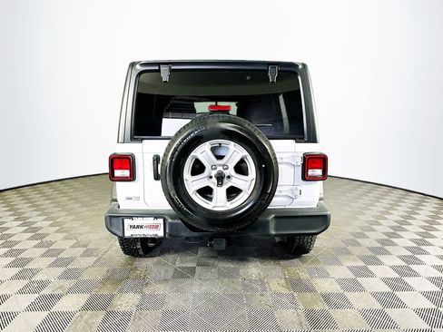 Certified 2022 Jeep Wrangler Unlimited Sport image 10