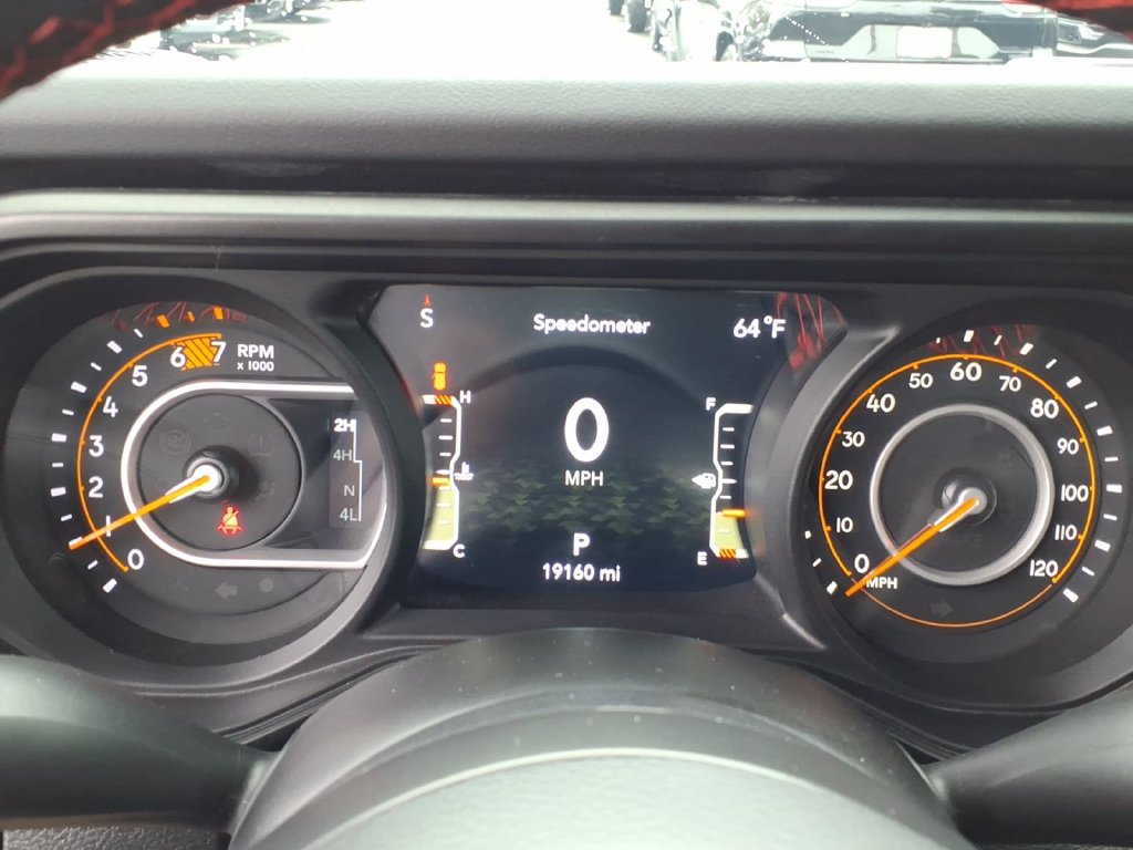 Used 2024 Jeep Wrangler Unlimited Rubicon AWD/4WD image 6