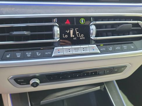 Used 2022 BMW X5 sDrive40i w/ M Sport Package RWD image 15