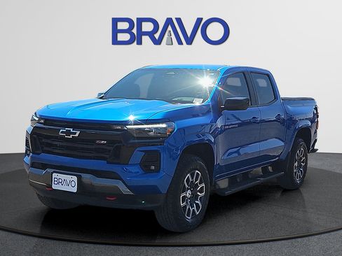 Used 2024 Chevrolet Colorado Z71 w/ Z71 Convenience Package 2 AWD/4WD image 1
